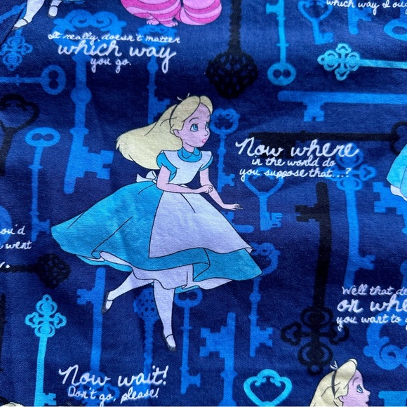 Alice In Wonderland Scrub Top by Disney Cheshire Cat - Picture 4 of 8